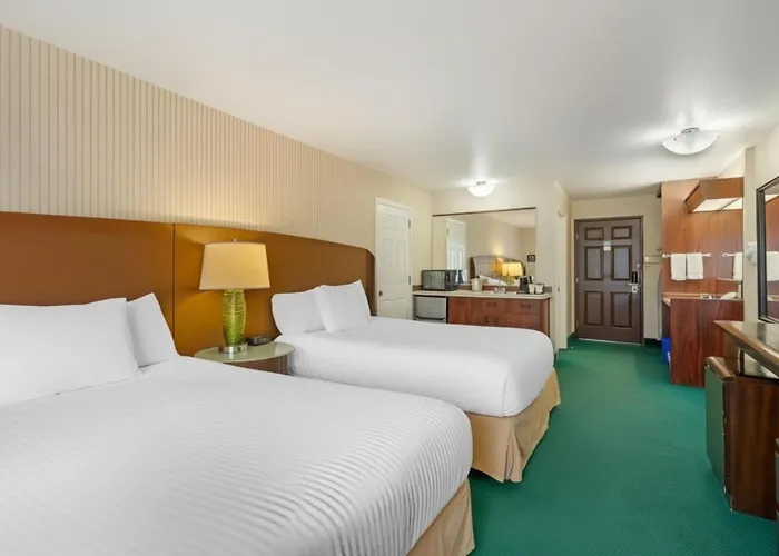 Red Lion Hotel Rogue Regency Medford Airport