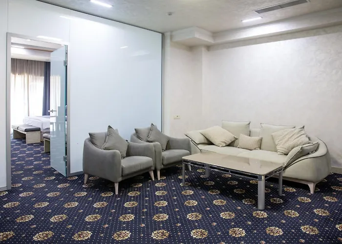 Erebuni Hotel Republic Square