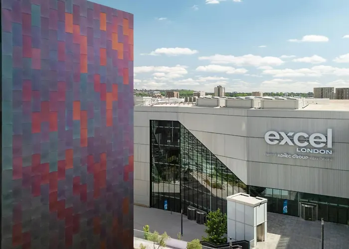 Hotel Aloft By Marriott London Excel