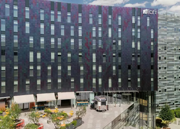 Aloft By Marriott London Excel