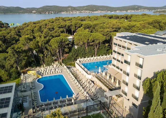 Family Hotel Adria