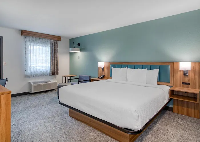 Howard Johnson By Wyndham Downtown Gatlinburg