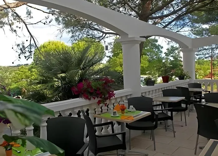 Le Sarac Hôtel