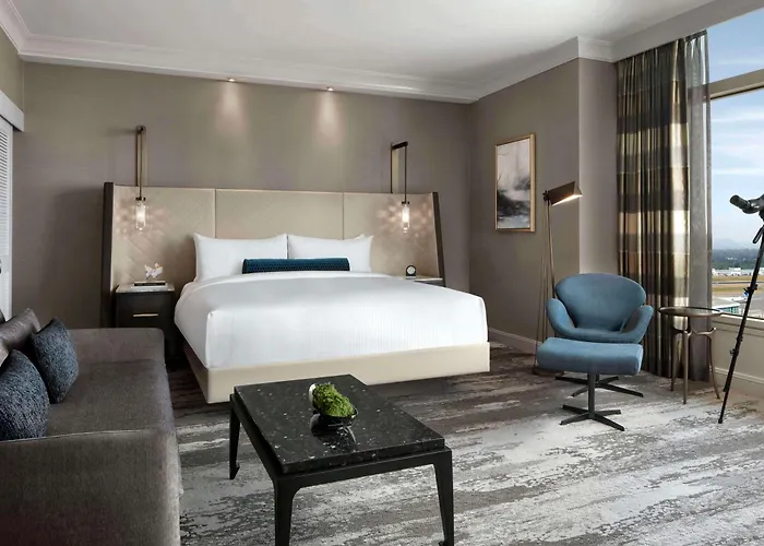 Fairmont Vancouver Airport In-Terminal Hotel