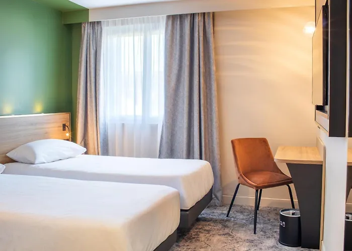 Brit Hotel Cahors Centre - Le Valentre