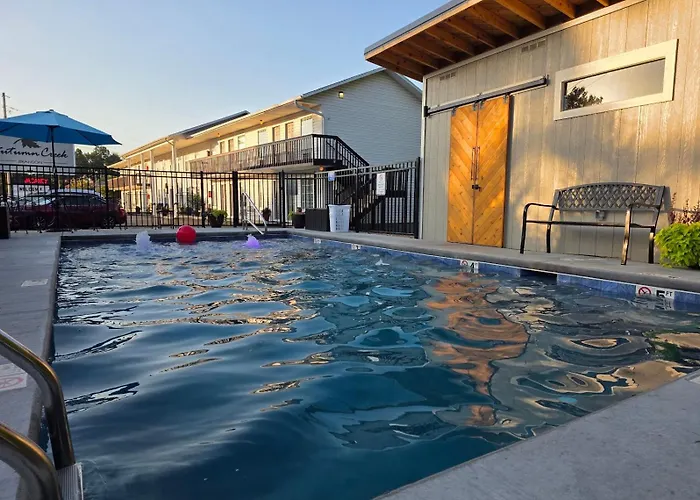 Autumn Creek Branson Motel Indian Point