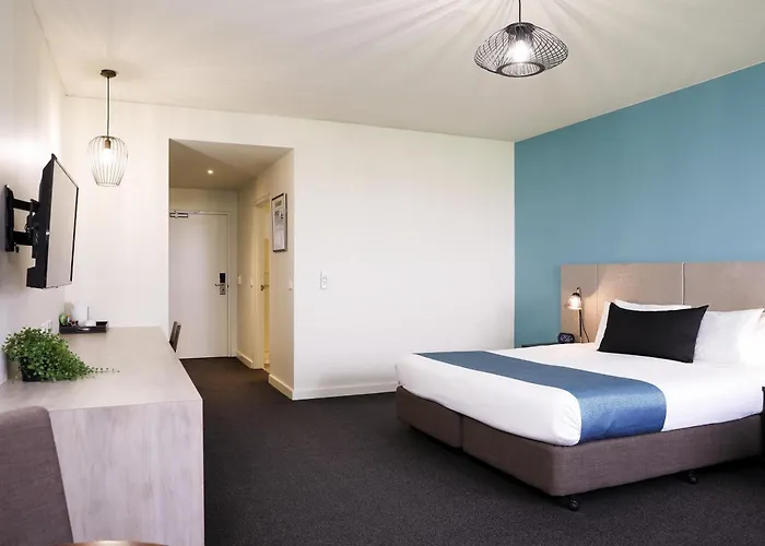 Mantra Melbourne Melton
