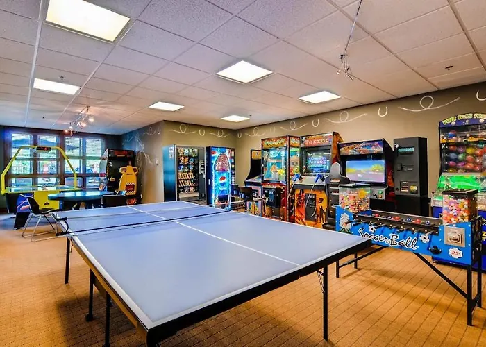 Bluesky 406 | Wonderful Mountain Home With Ski-In/Ski-Out Access - Shared Resort Amenities