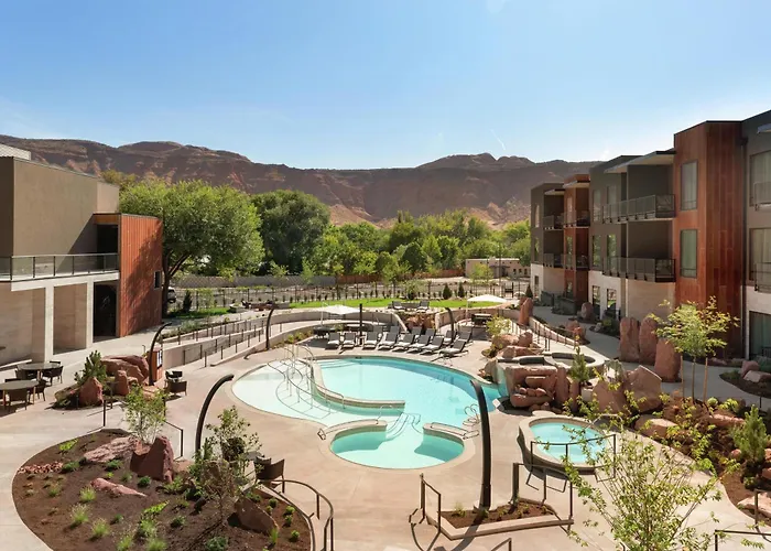 Hoodoo Moab, Curio Collection By Hilton