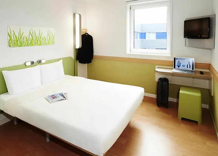 ibis Budget Courbevoie Paris La Défense