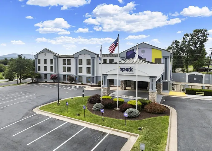Spark By Hilton Waynesboro