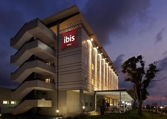 Ibis Bata