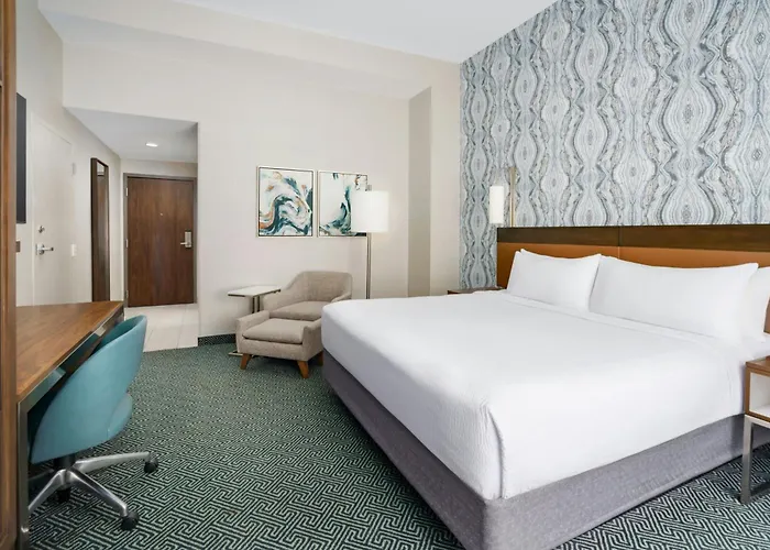 Courtyard By Marriott Orlando Downtown