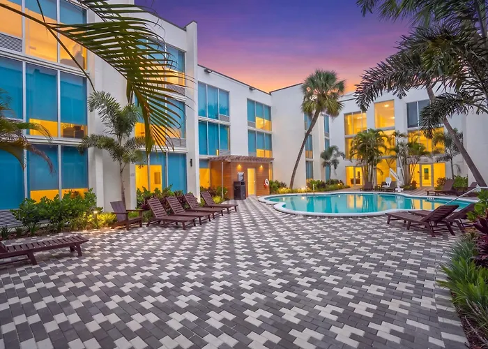 Tropical Palms Hotel