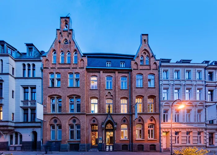 HOPPER Hotel St. Josef Keulen