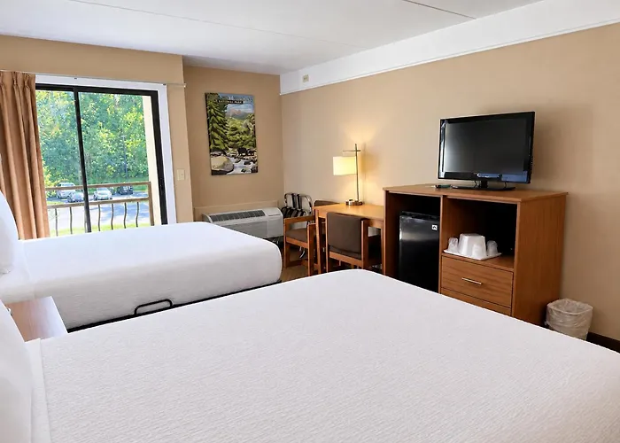 Sidney James Mountain Lodge