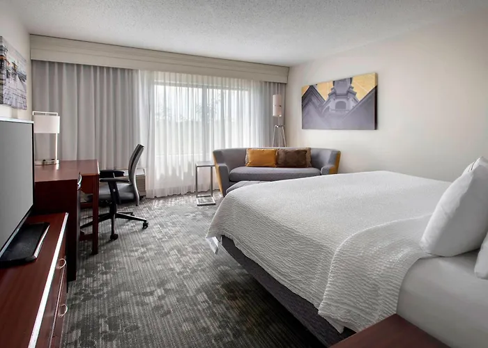 Courtyard By Marriott Princeton