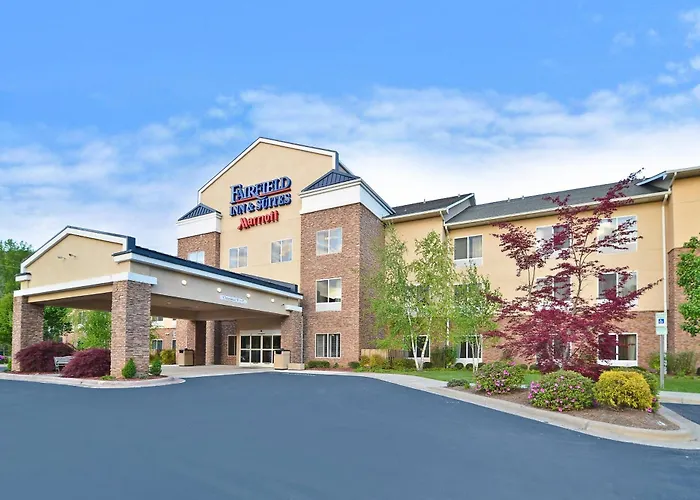 Fairfield Inn & Suites Cherokee