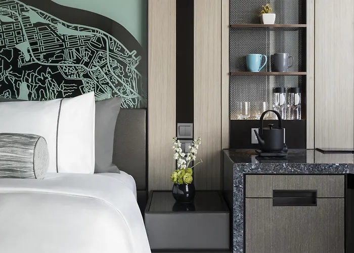 Hyatt Centric Victoria Harbour