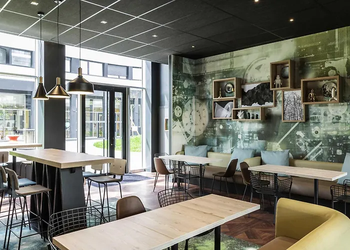 Aparthotel Adagio access Palaiseau Saclay
