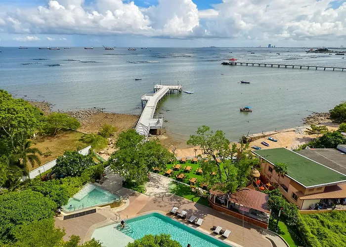 Centara Sonrisa Residences & Suites Sriracha