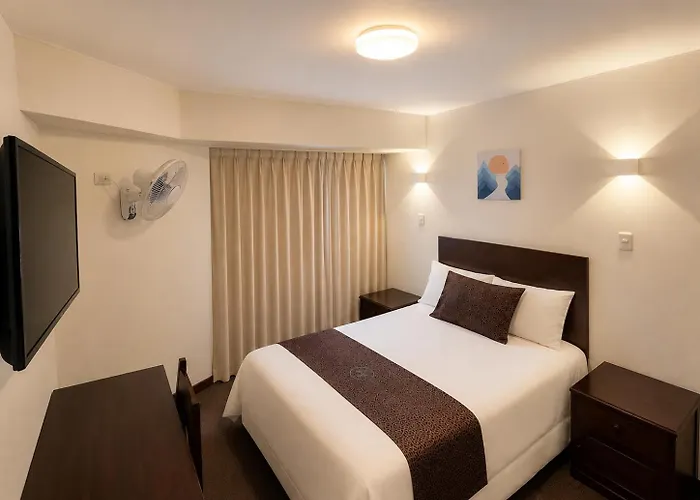 Hotel Ferrua Lima
