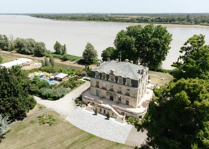 Chateau Grattequina Hotel