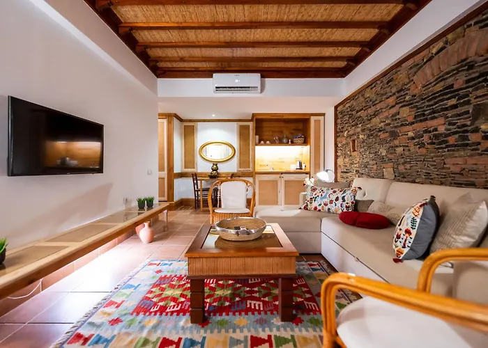 El Vino Hotel & Suites