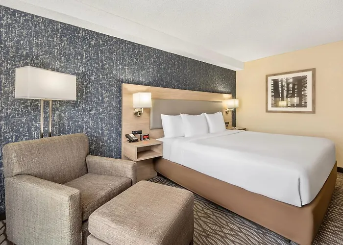 Comfort Inn Airport Dorval