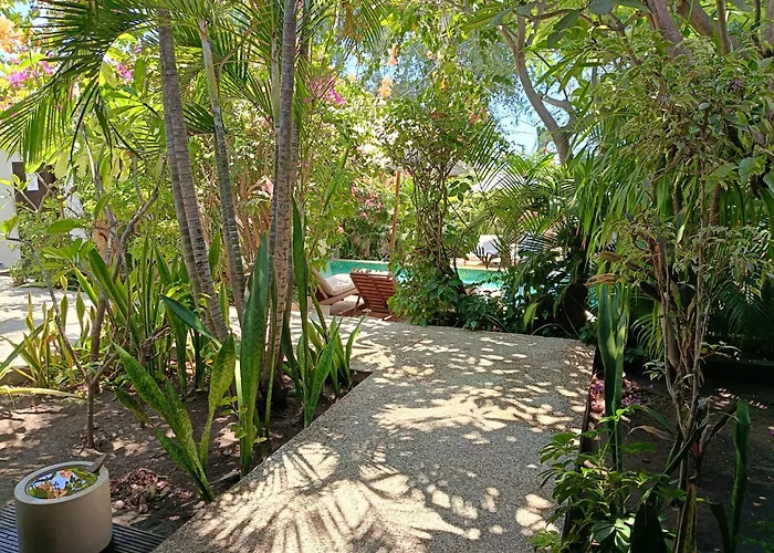 Bale Sampan Boutique Bungalows