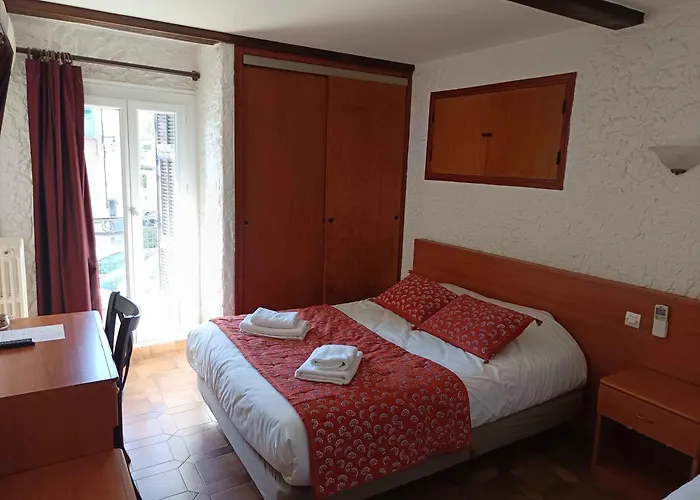 Logis Hôtel Beauséjour