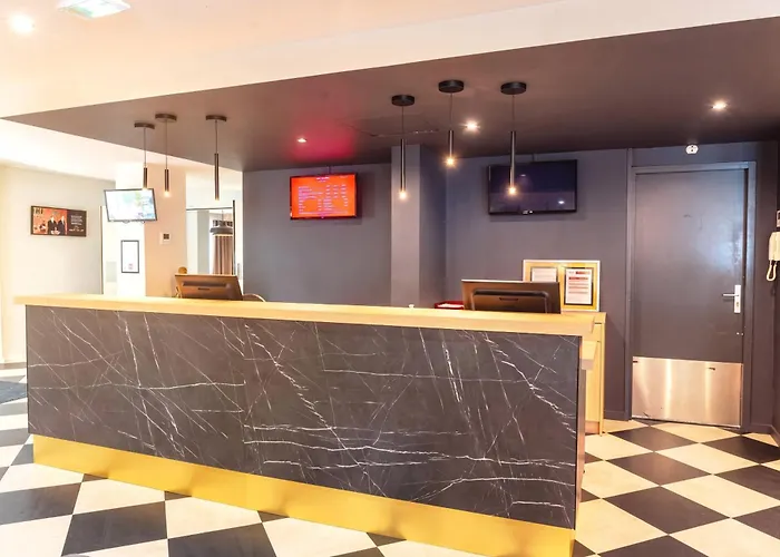 Hotel ibis Lyon Est Bron