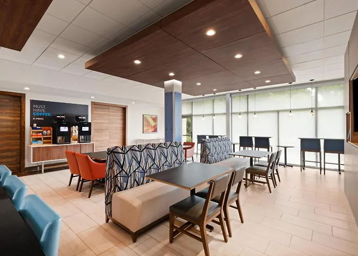 Holiday Inn Express & Suites - Chalmette - New Orleans S By Ihg