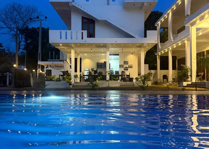 Bay Dreams Beach Hotel&Surf Camp