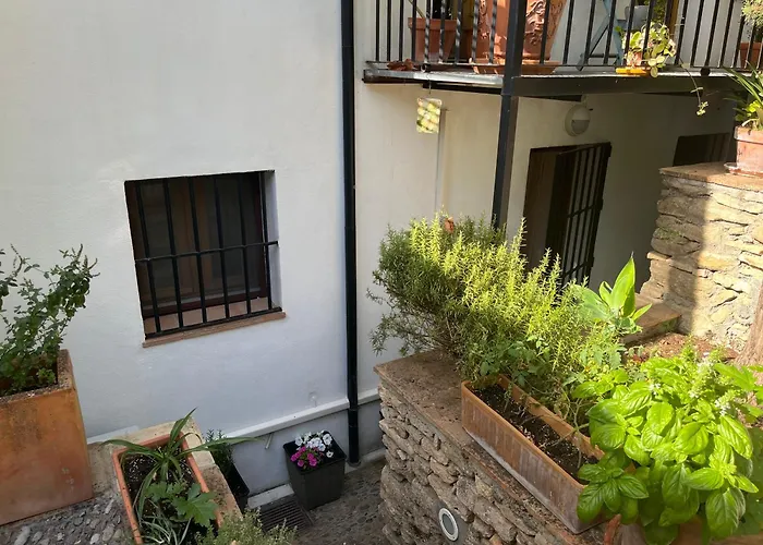 Salvatierra Guest House