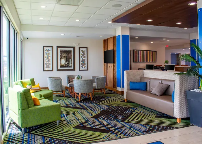 Holiday Inn Express & Suites - Yorkville By Ihg