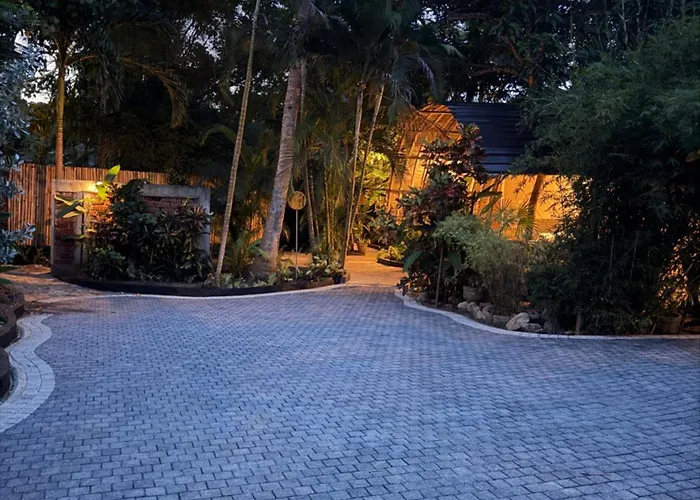 Igabara Hobbit House