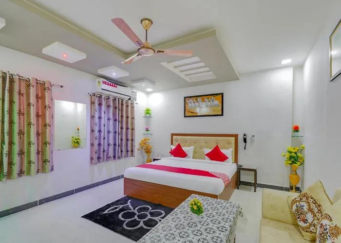 Hotel O Royal