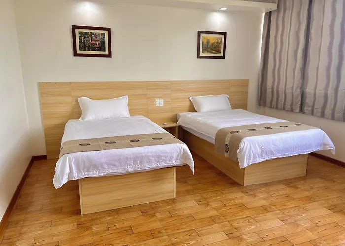 Coastline Hotel