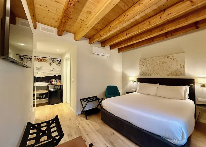 Malvezzi24 Boutique Rooms