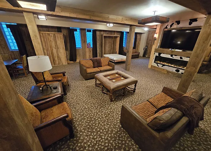 Eaglescape Suites And Event Center