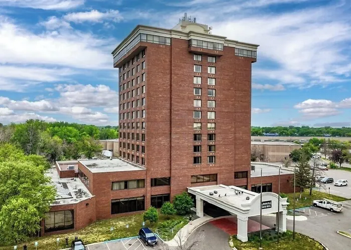 Comfort Inn Brooklyn Center
