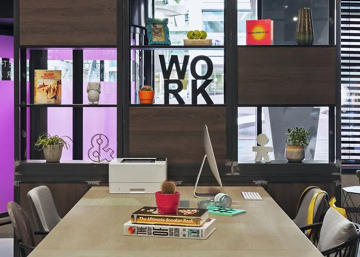 Moxy Lausanne City