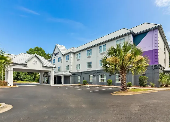 Baymont By Wyndham Sumter Hotel