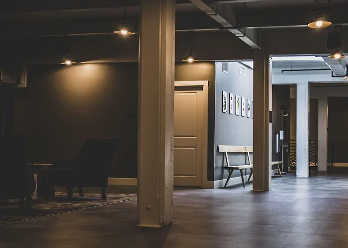 Hotel Millwright