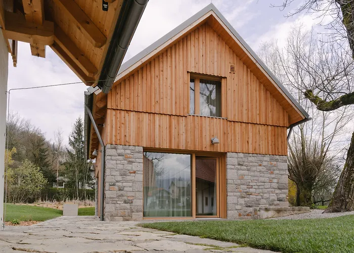 Pira Boutique Estate