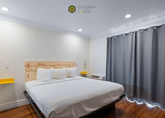 Gateway Lodge