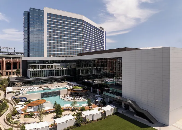 Loews Arlington Hotel