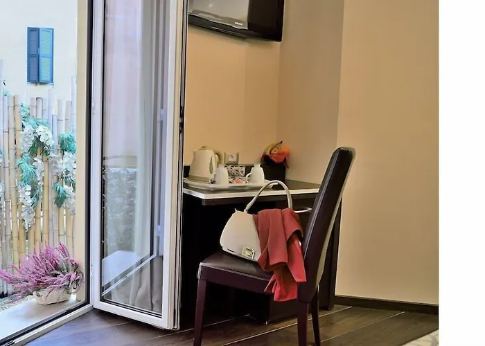Catone District Hotel