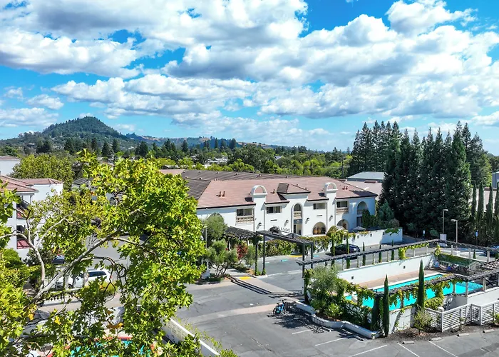 The Lodge At Healdsburg, Tapestry Collection By Hilton